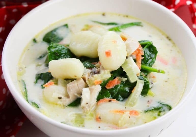 Olive Garden Chicken Gnocchi Soup