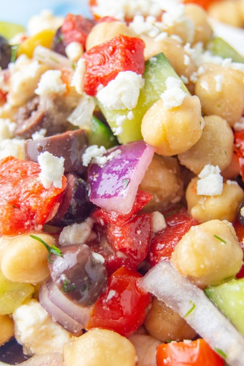 mediterranean salad with chickpea closeup 