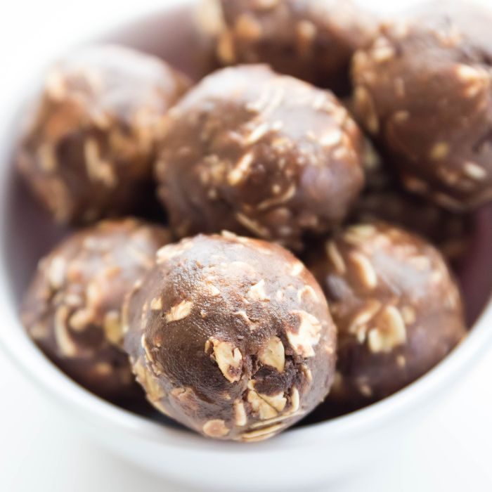 Chocolate Peanut Butter Protein Balls