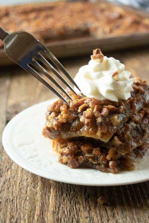 Delicious Pecan Pie Bars