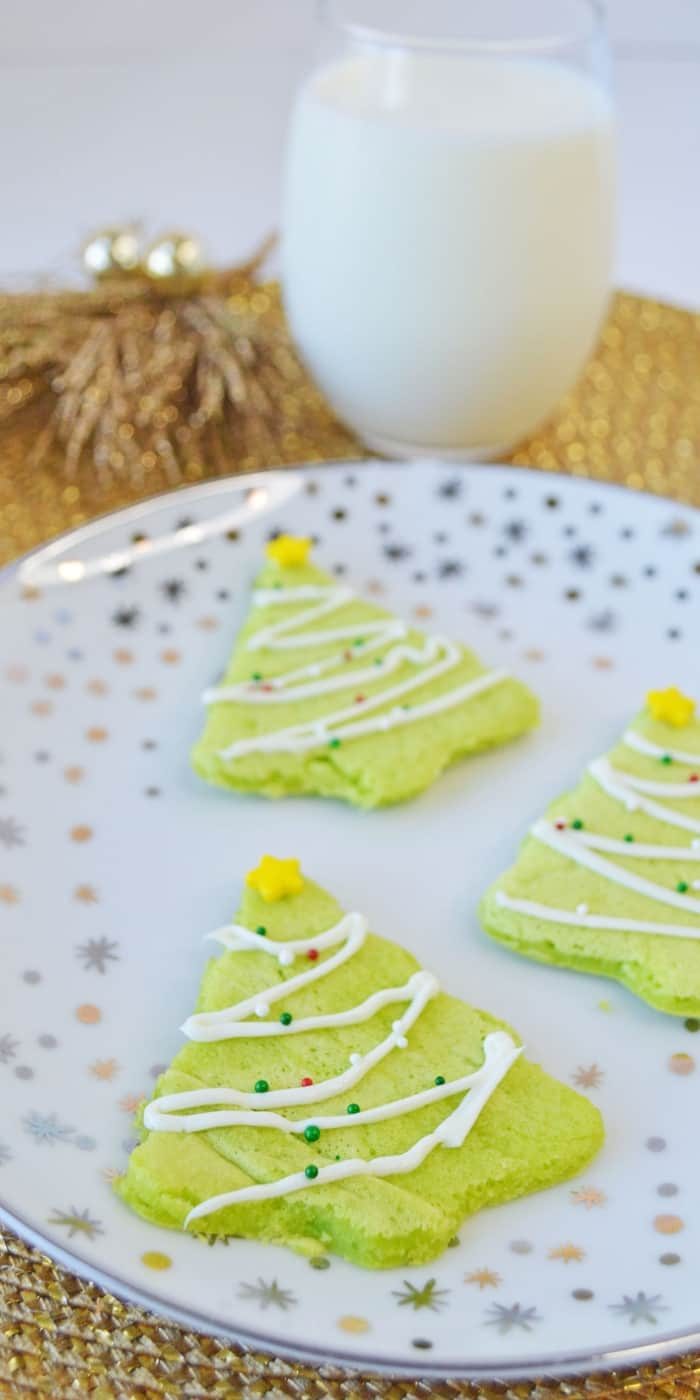 Tree Shaped Christmas Pancakes For Christmas Morning