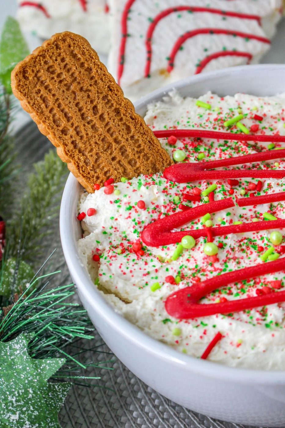 tiktok little debbie dessert dip in a white bowl