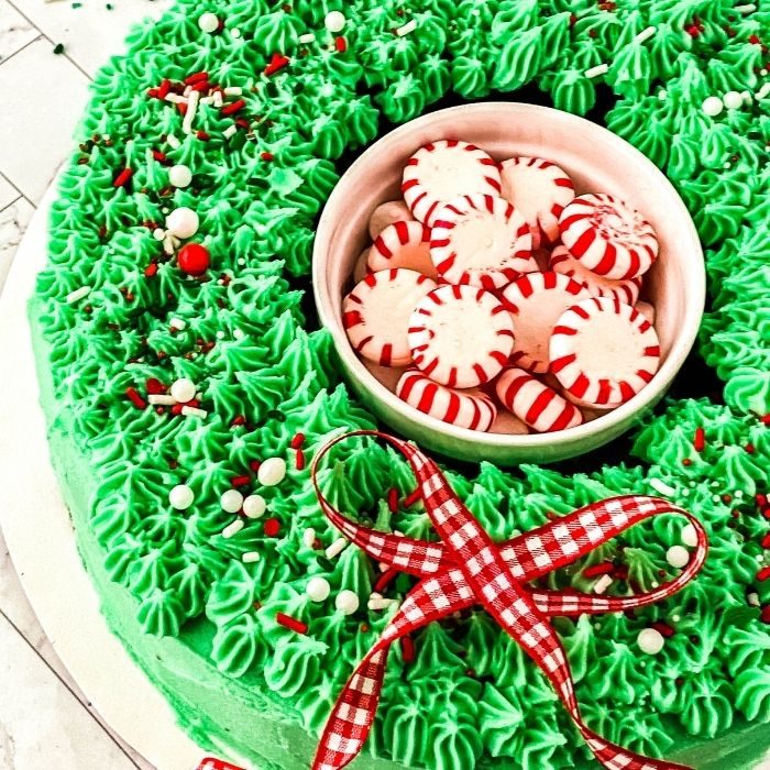 Red Velvet Christmas Wreath Cake