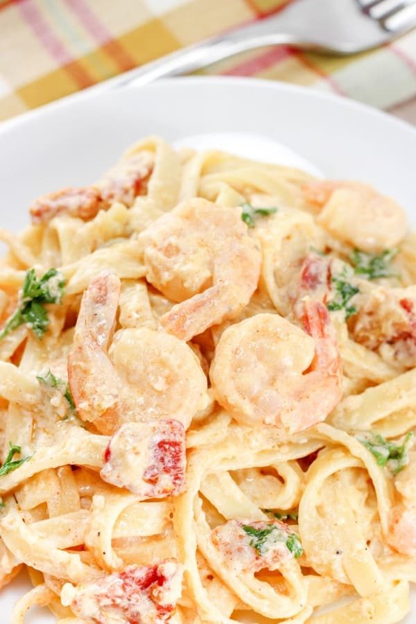 Smooth Shrimp Pasta and Sun Dried Tomatoes