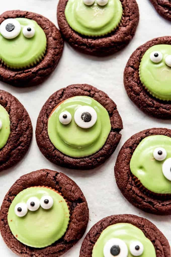22 Spooktacular Halloween Cookies