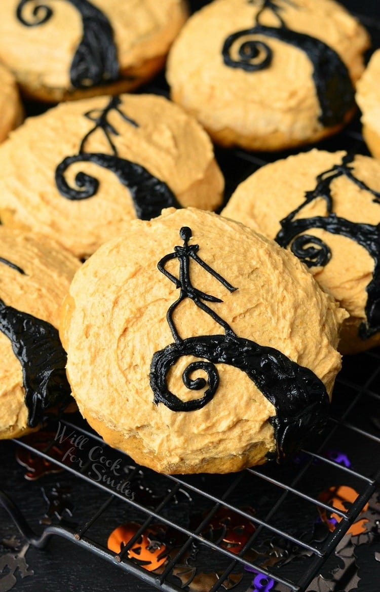 22 Spooktacular Halloween Cookies