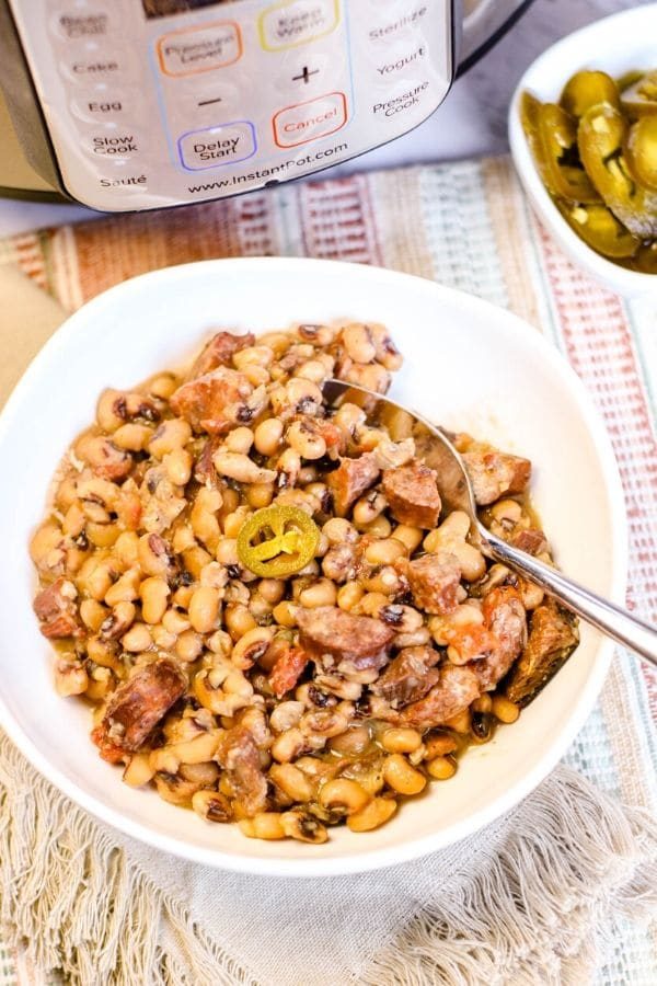 Spicy Instant Pot Black Eyed Peas