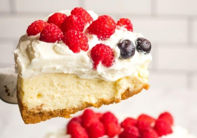 Instant Pot Cheesecake and Sour Cream Topping
