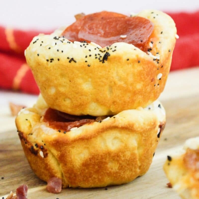 Pizza Cupcakes – Mini Deep Dish Pizzas