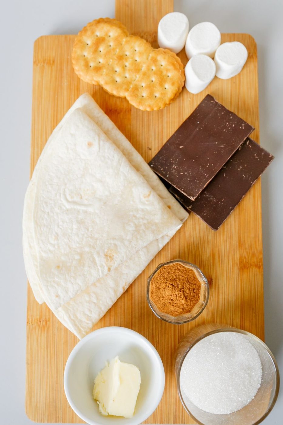 s more dessert on cutting board 