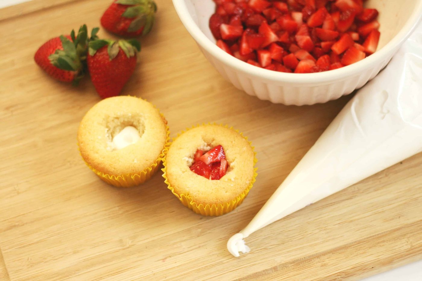 Strawberry and Cream Cupcakes
