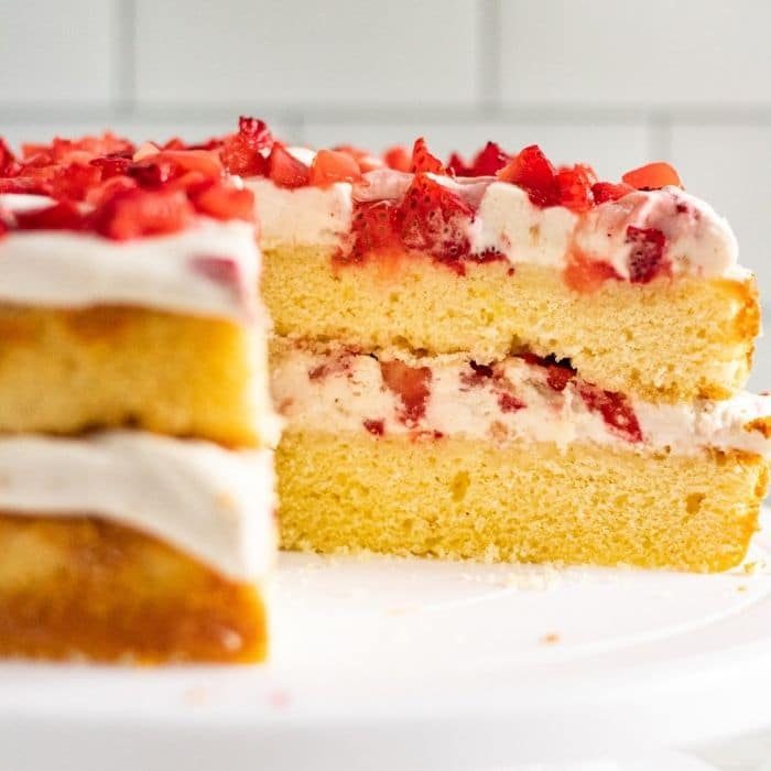 layred cake with slice out