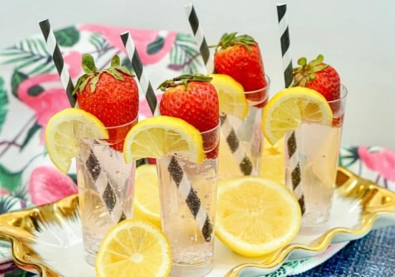 Strawberry Lemonade Vodka Cocktail