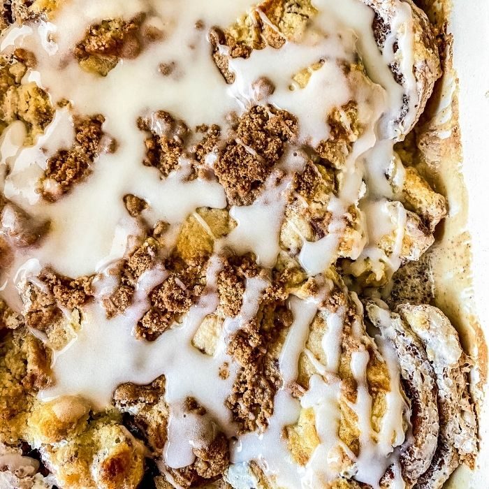 TikTok Cinnamon Roll Dump Cake
