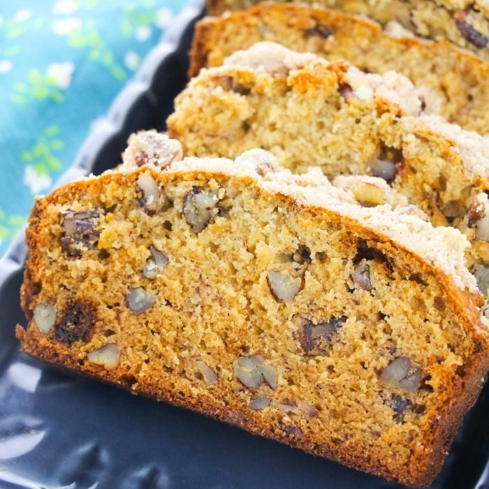 Banana Pecan Bread with Crumb Topping