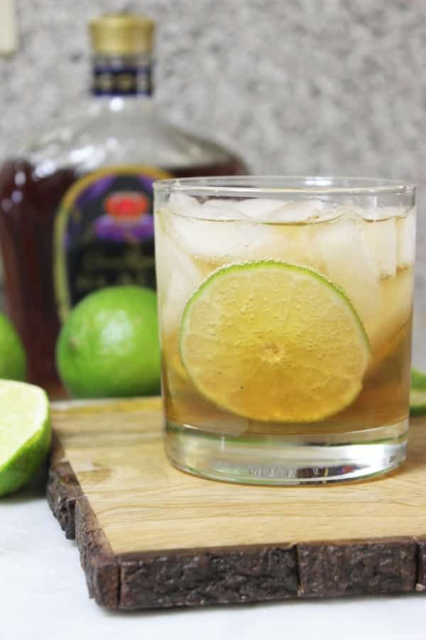 Whiskey And Ginger Ale with A Splash of Lime