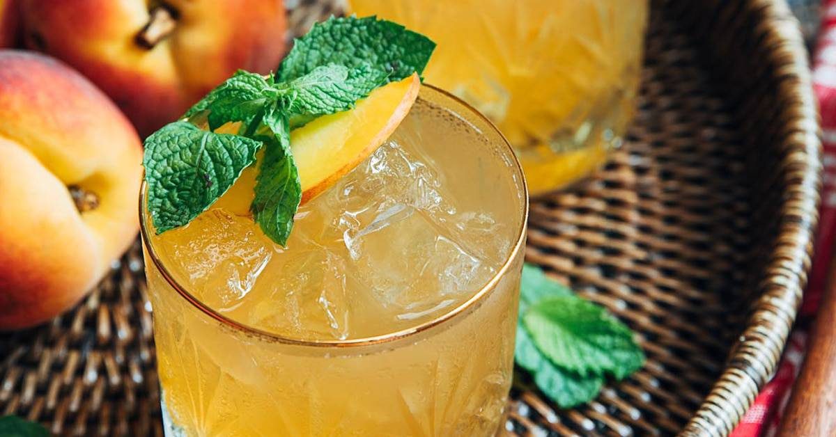 15 Whiskey Mixed Drinks Everyone Needs To Try