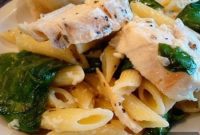 Flavorful Garlic Chicken and Spinach Pasta