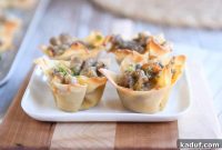 Crispy Cheesy Sausage Wontons