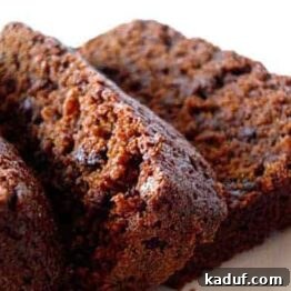 Irresistible Chocolate Chip Gingerbread Cake 4 A festive chocolate chip gingerbread cake, perfect for holiday gatherings.