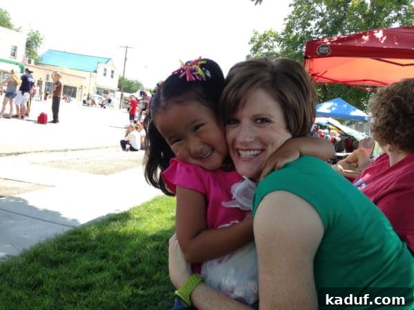 The Rachelle Narrative 4 A lady hugging a little girl.